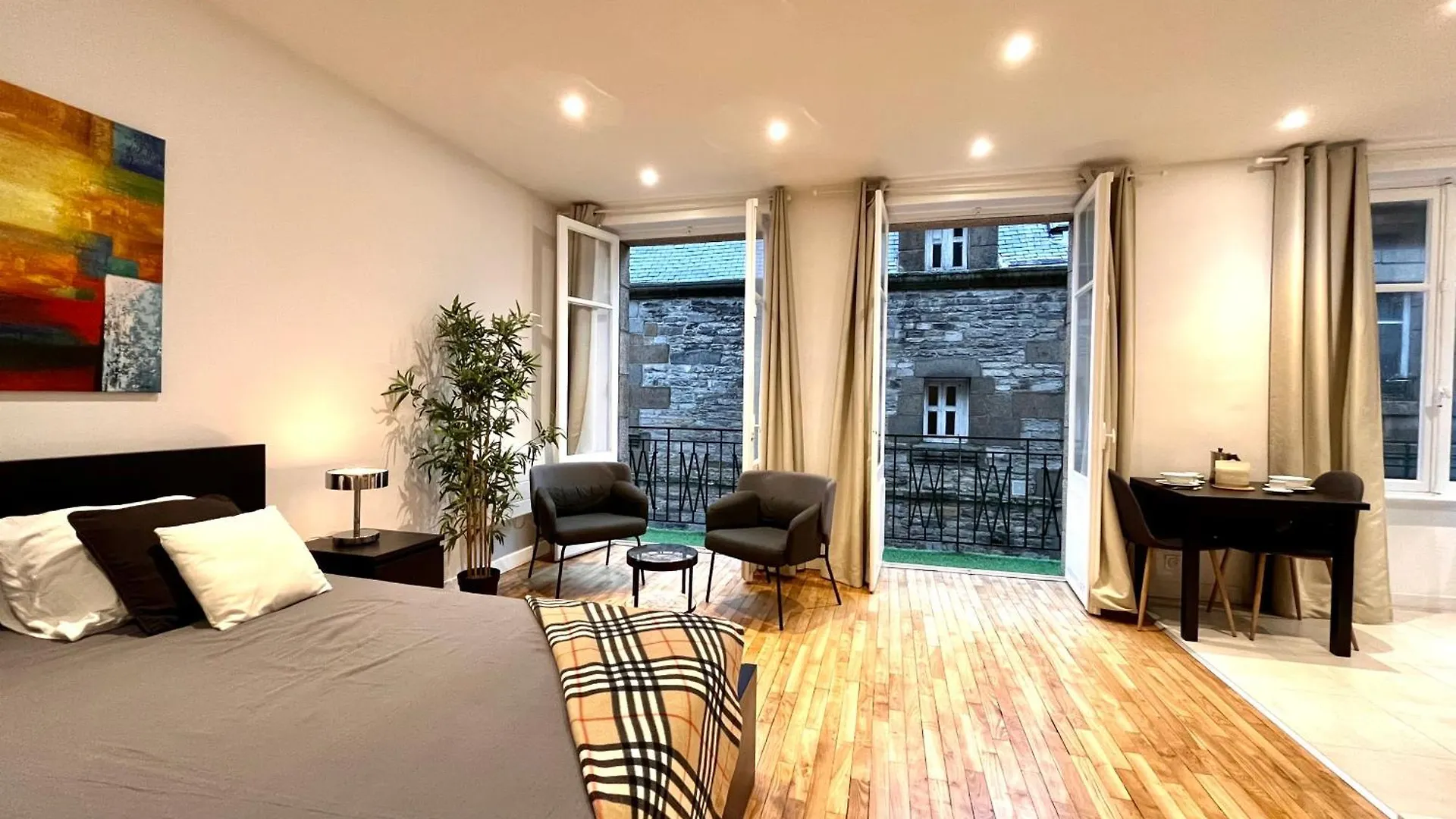Superbe Grand Studio Avec Balcon Intra-Muros Saint Malo